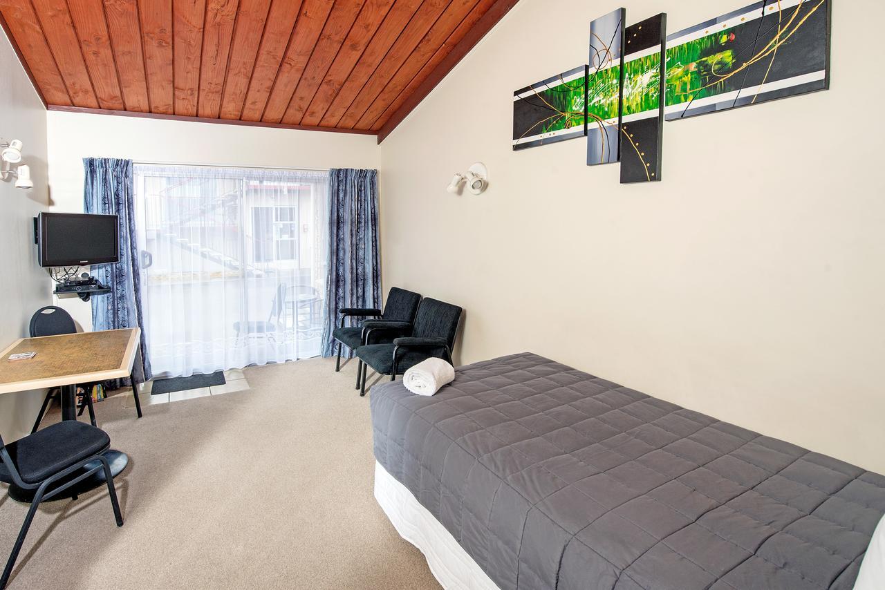 Tourist Court Motel Whakatane Kültér fotó