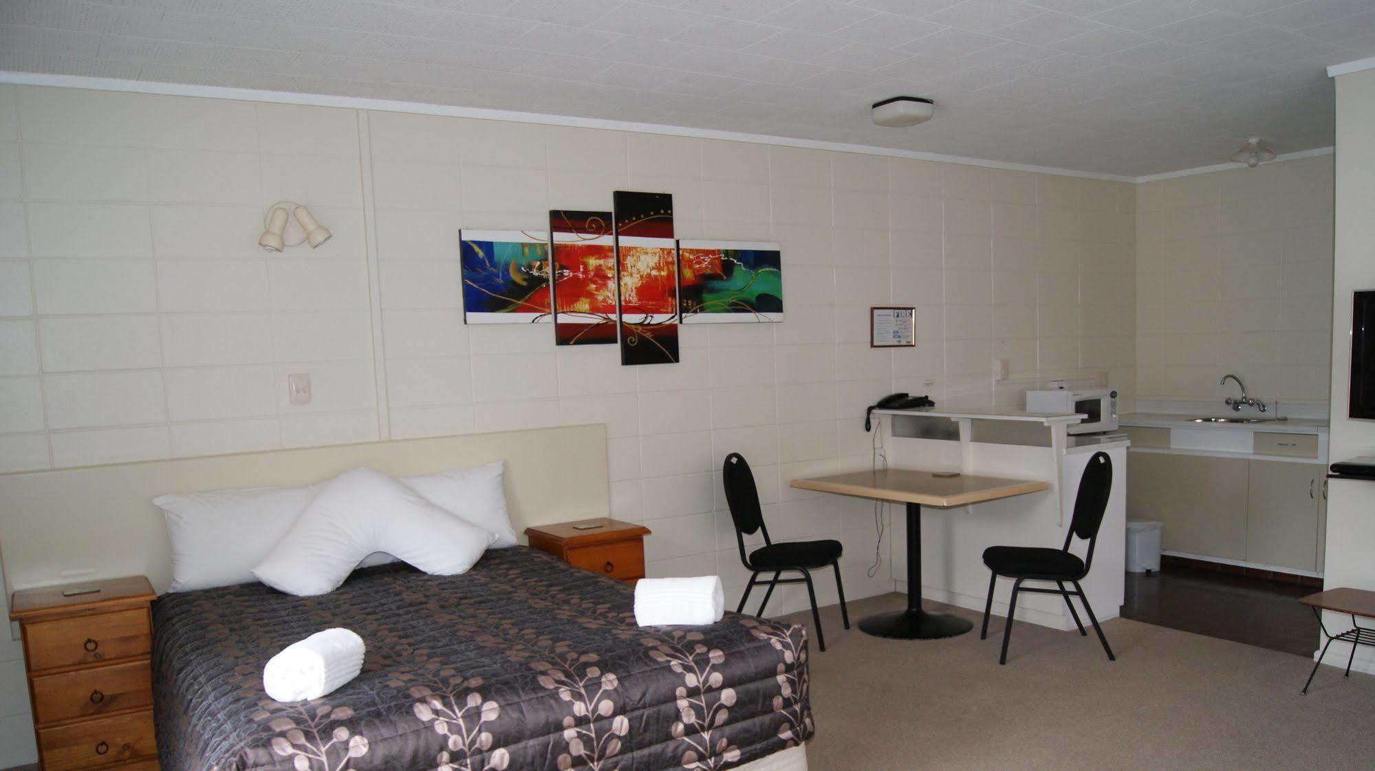 Tourist Court Motel Whakatane Kültér fotó