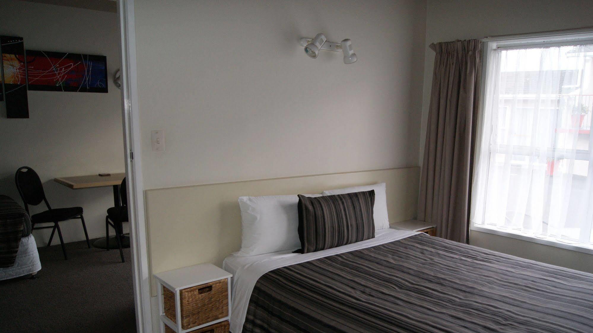 Tourist Court Motel Whakatane Kültér fotó